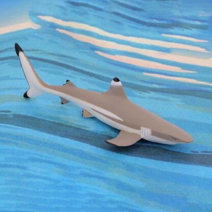 Figurine requin pointe noire Papo
